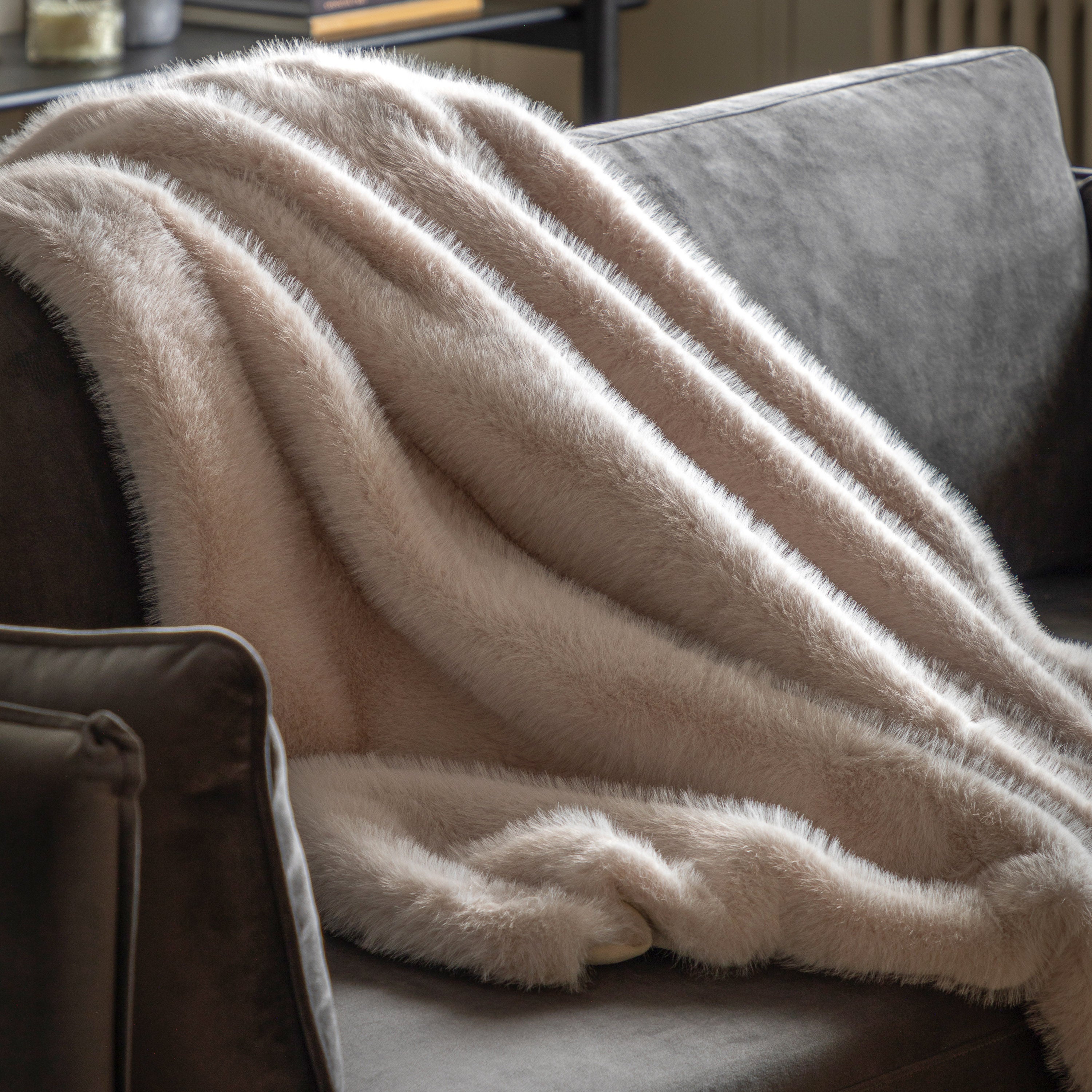 Marby Oatmeal Faux Fur Throw